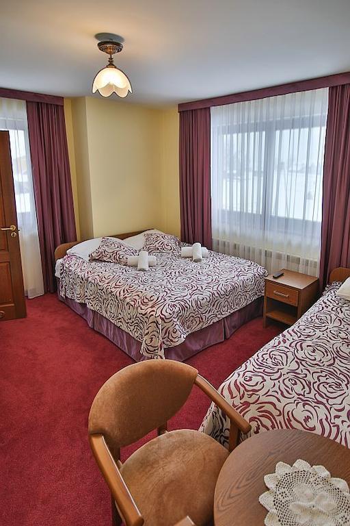 Osrodek Wypoczynku Dziubas Jan - 500 M Od Stacji Narciarskiej Kaniowka Bialka Tatrzanska Room photo